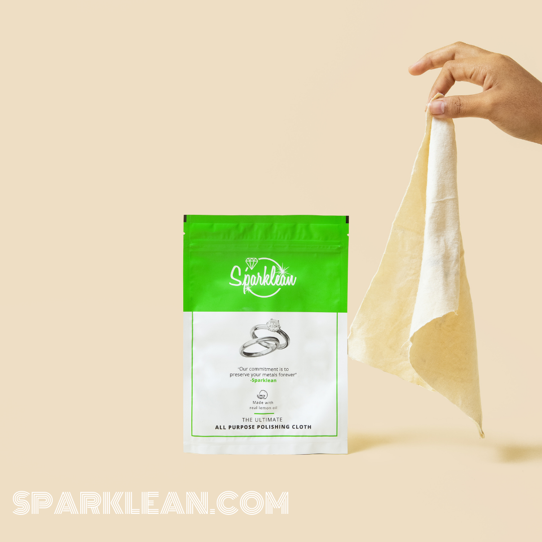 Lemon-Infused Polishing Cloth: Tackle Tarnish & Scratches on Metals - Trending Wellness Store