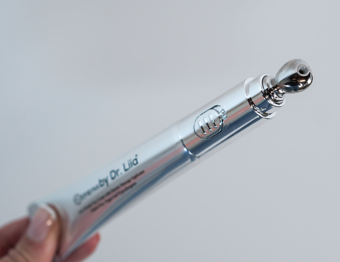 Say Goodbye to Puffy Eyes: Eye Cream for Sensitive Skin - Trending Wellness Store