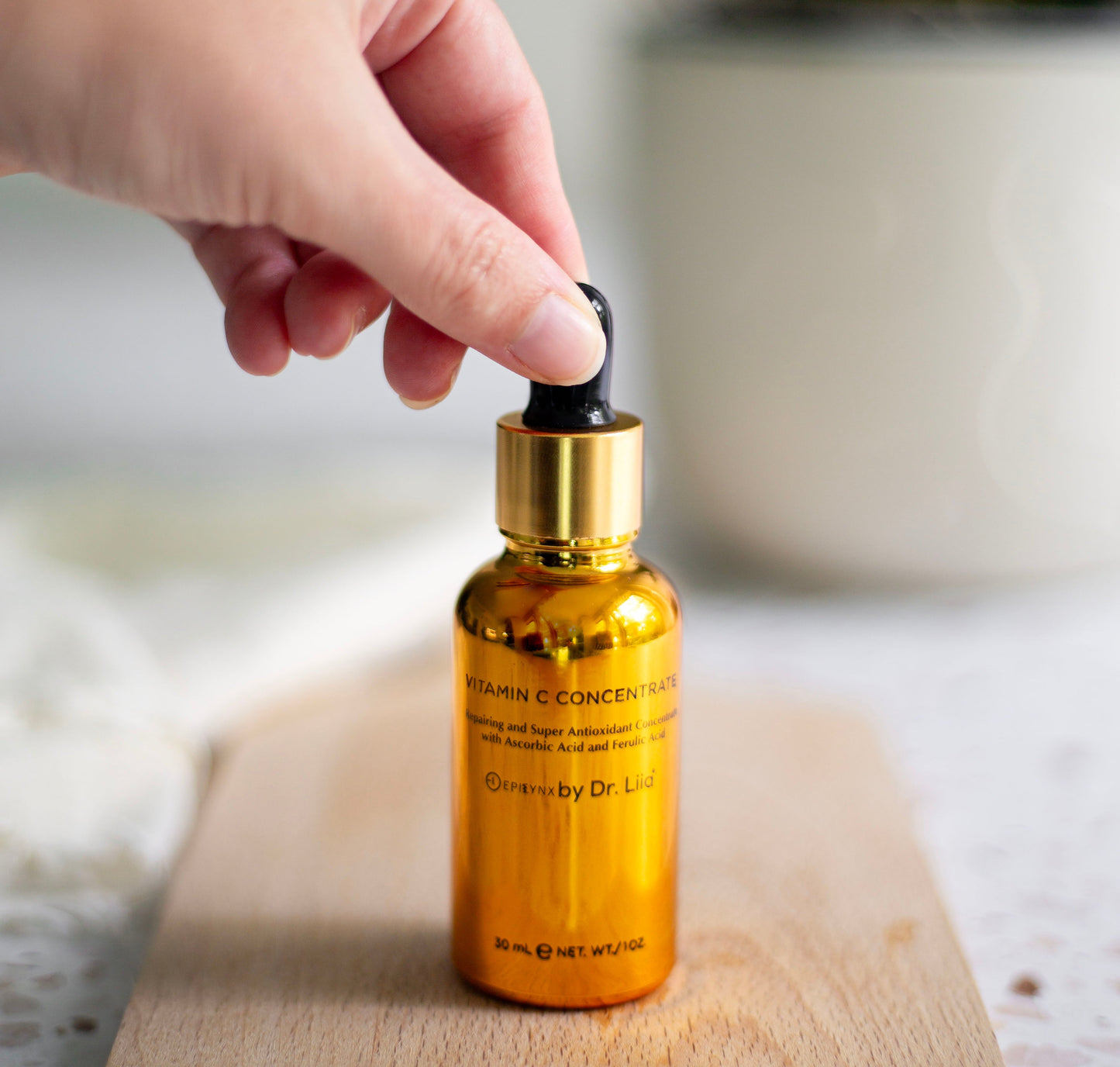 Brightening Vitamin C Serum for Sensitive Skin — Fragrance-Free, Gluten-Free - Trending Wellness Store