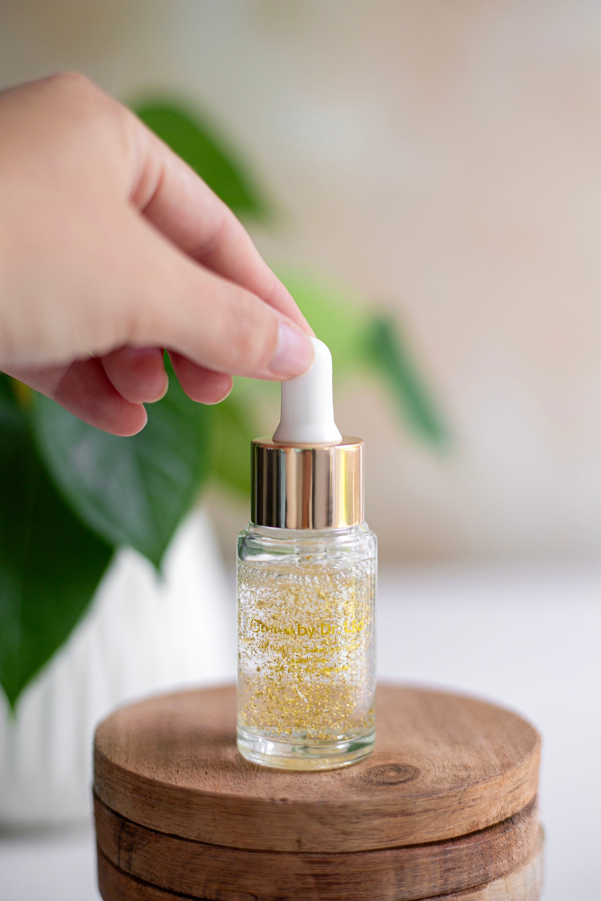24 Karat Gold Illuminating Glow Serum - Trending Wellness Store