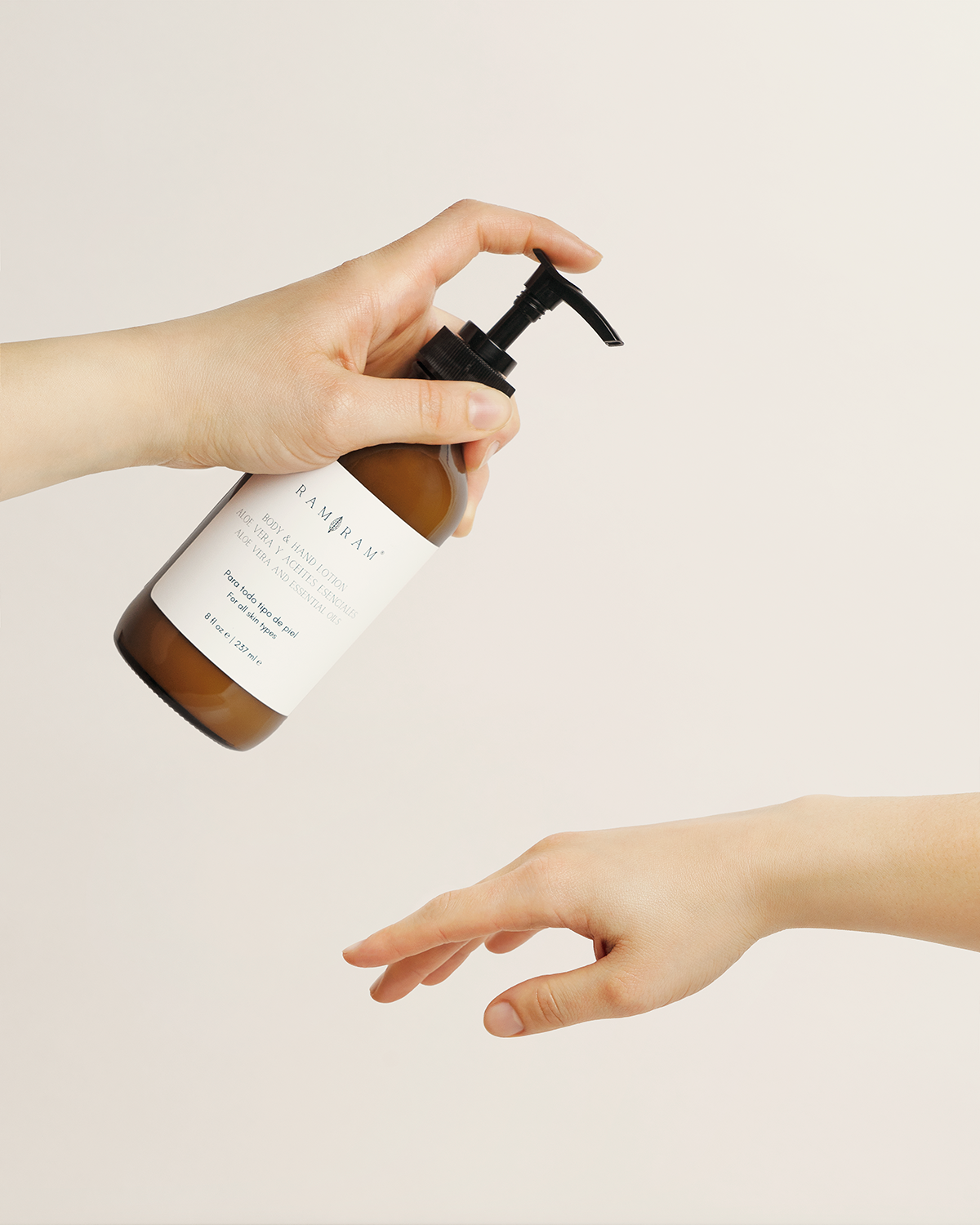 Hand & Body Lotion Essential Oils & Aloe Vera | 8oz - Trending Wellness Store