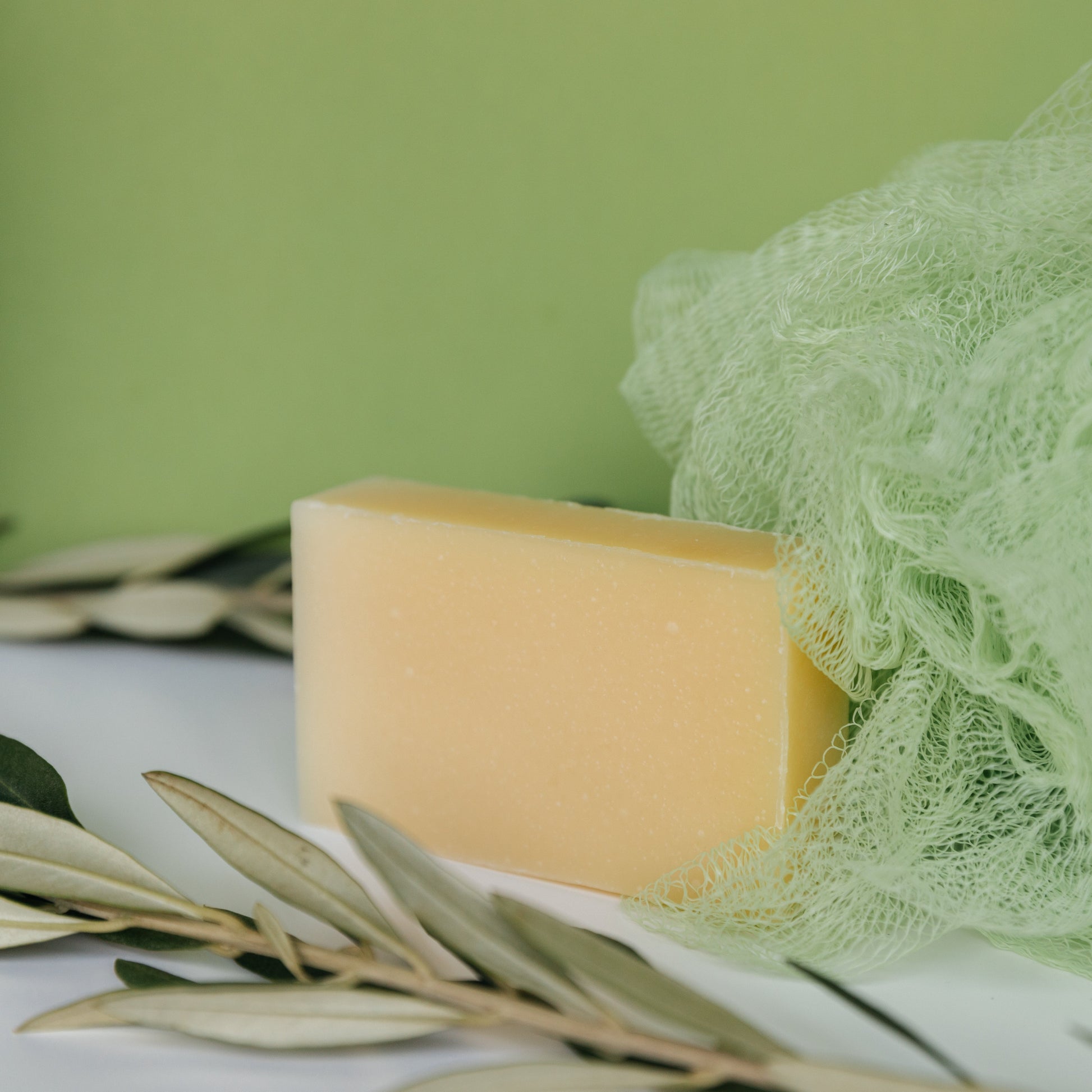 White Tea + Ginger Shave Bar - Trending Wellness Store