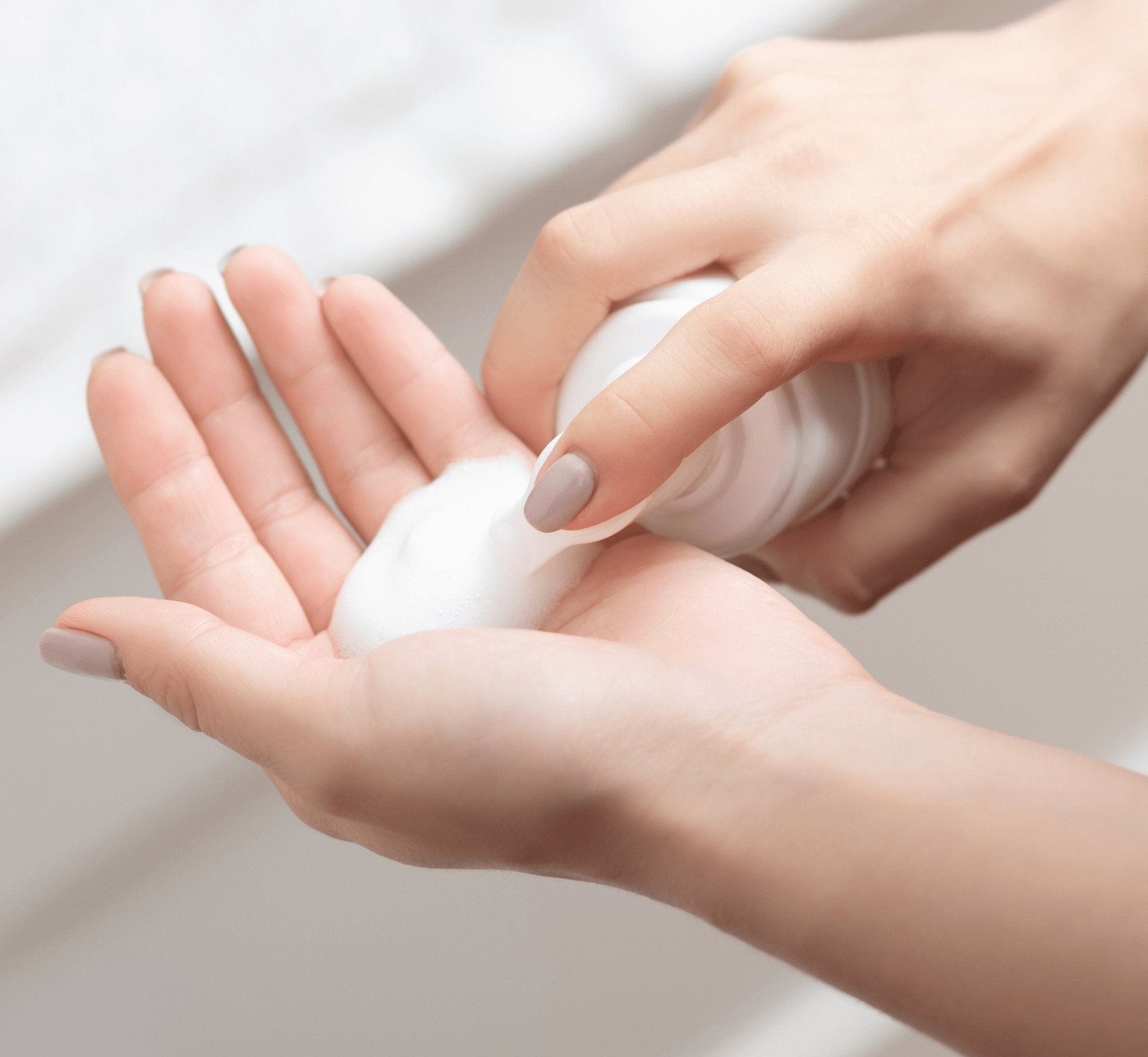 Khichi Beauty Luxurious Clarifying Facial Cleansing Mousse - Trending Wellness Store